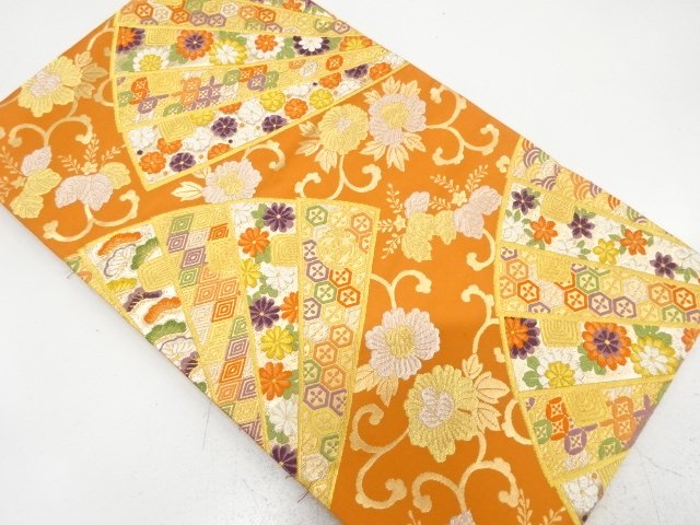 BAGOTA (obi) woven with a classic pattern of flowers on a cypress fan